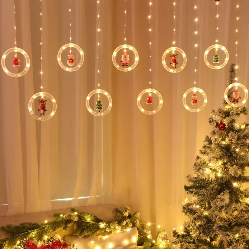 Guirnalda de luces navideñas con figuras 3D