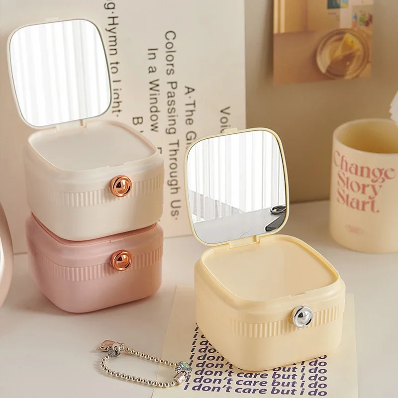 Mini joyero portátil con espejo