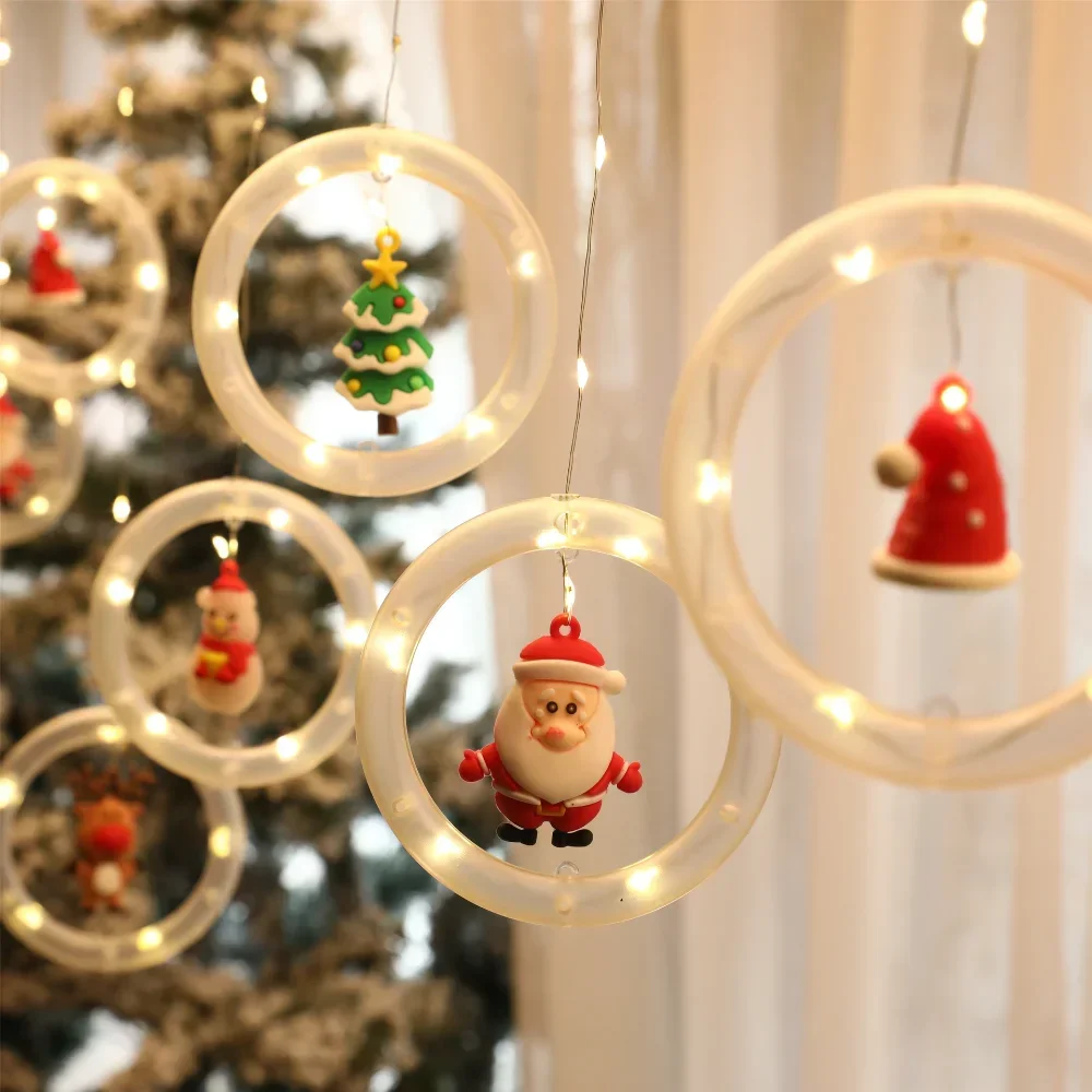 Guirnalda de luces navideñas con figuras 3D